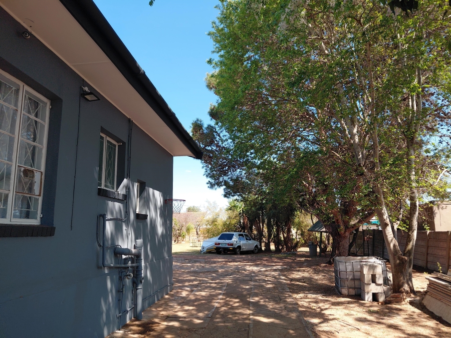 3 Bedroom Property for Sale in Bothasrus Eastern Cape